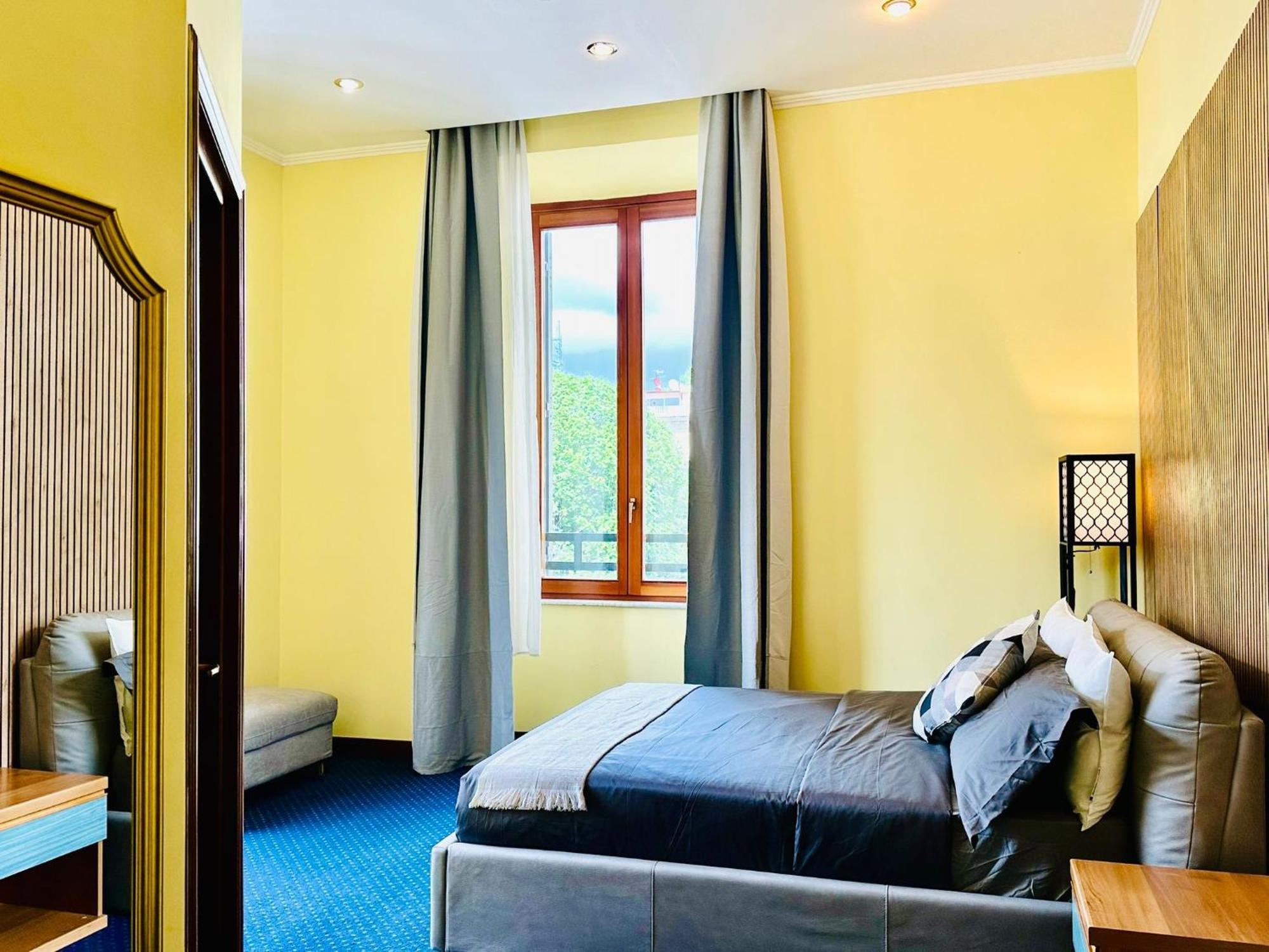 Hotel Rome Place Bagian luar foto