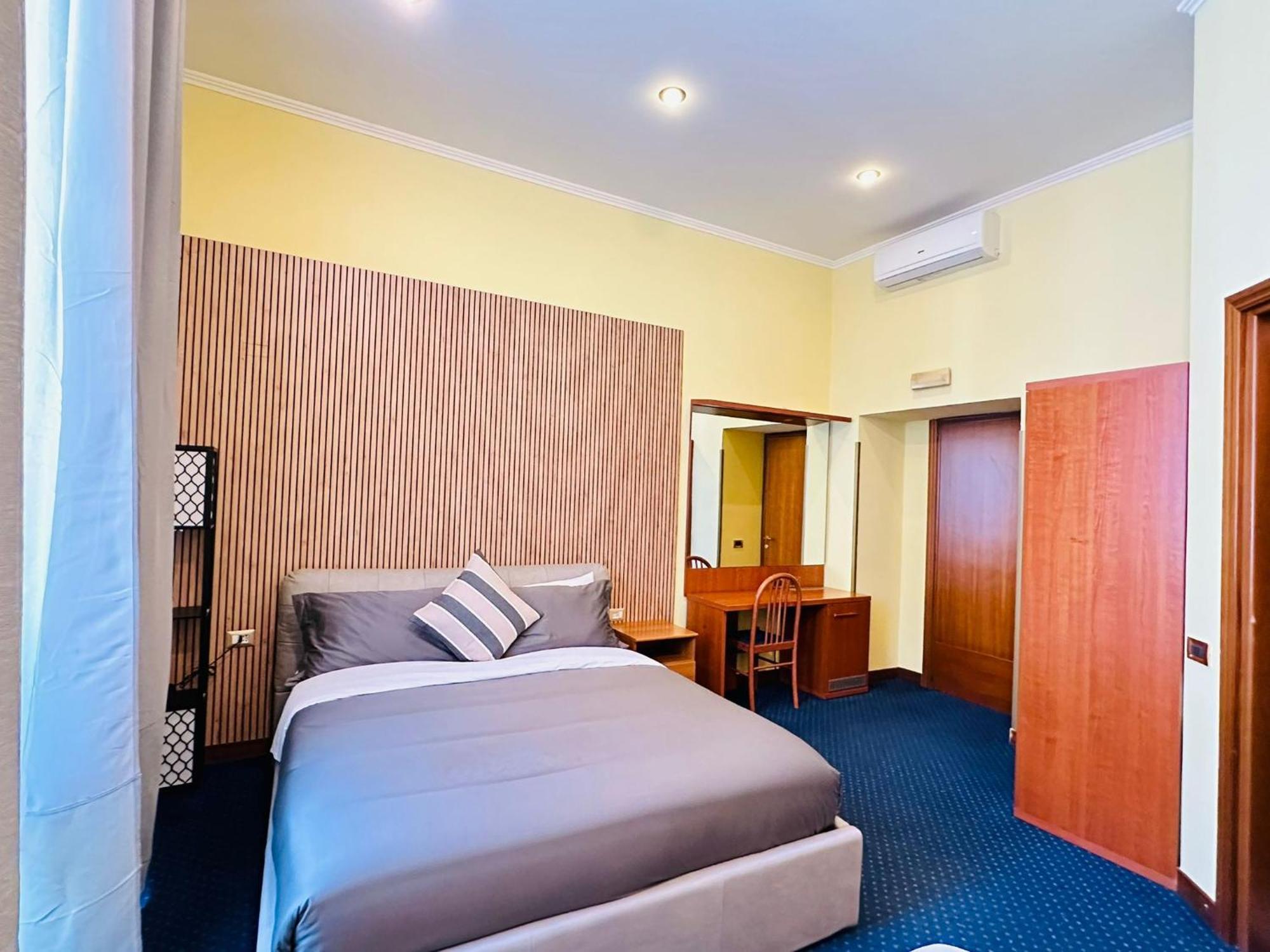 Hotel Rome Place Bagian luar foto