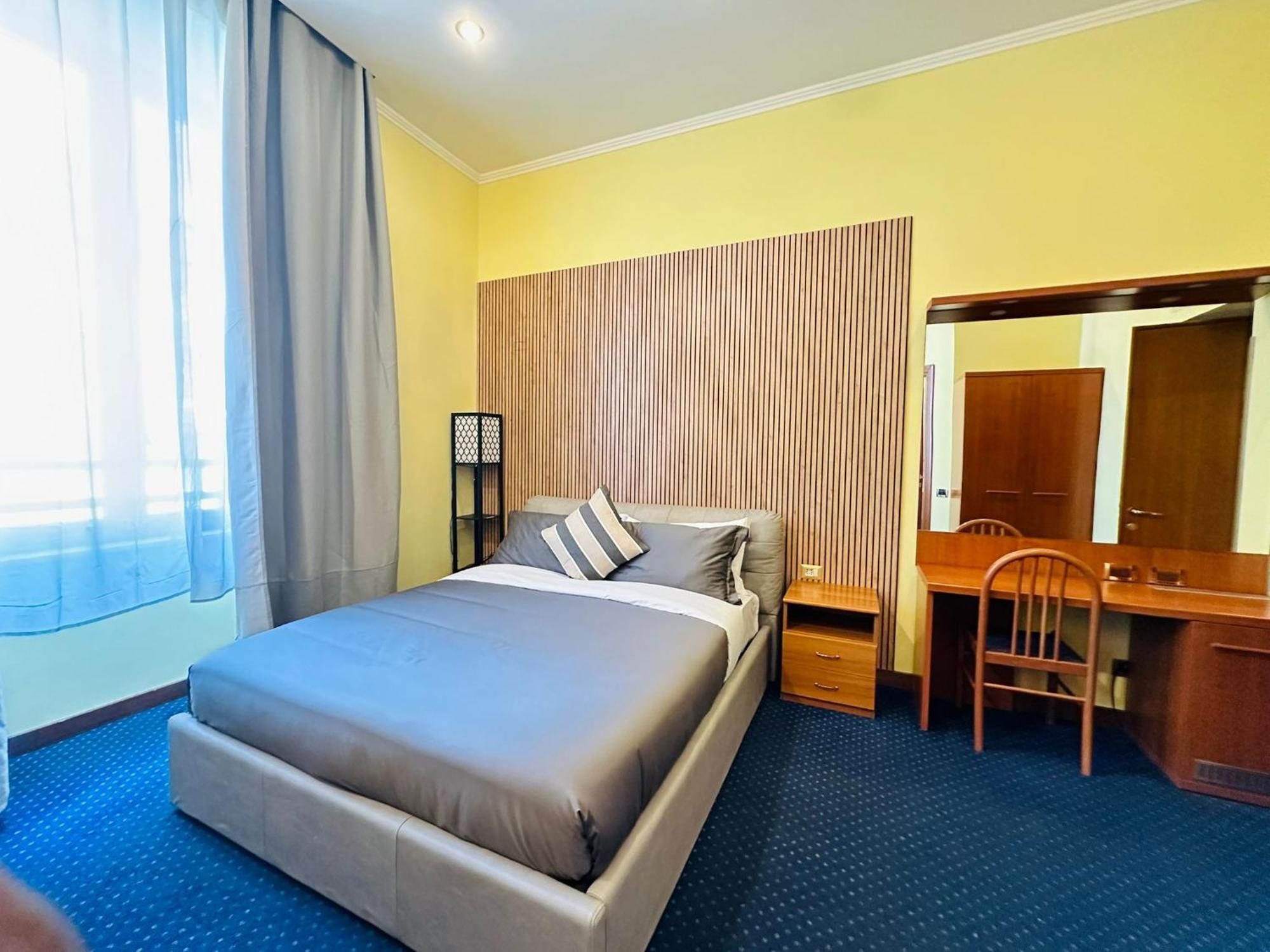 Hotel Rome Place Bagian luar foto