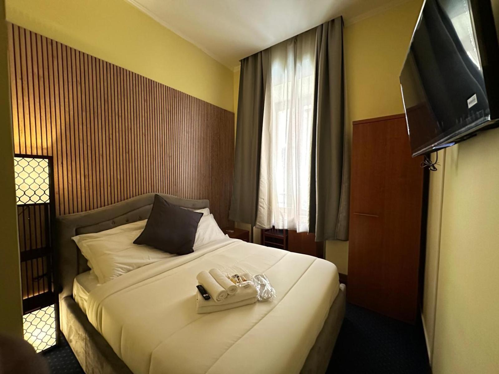 Hotel Rome Place Bagian luar foto