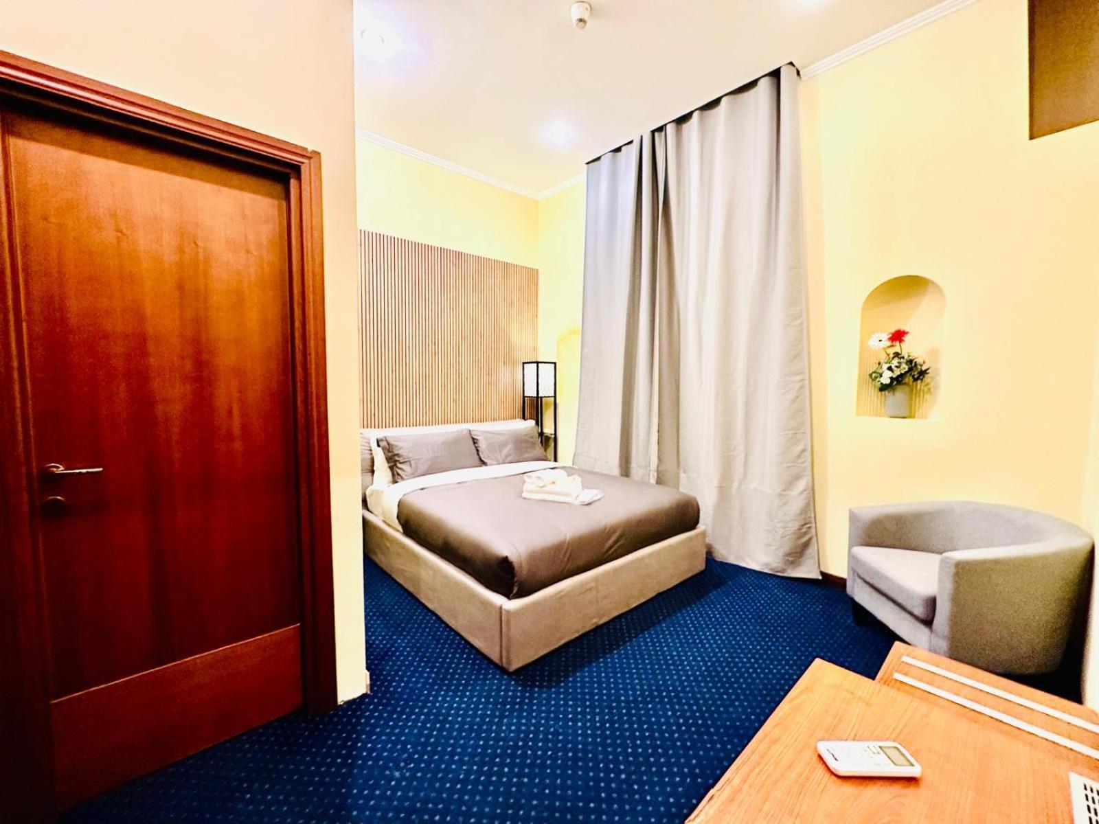 Hotel Rome Place Bagian luar foto